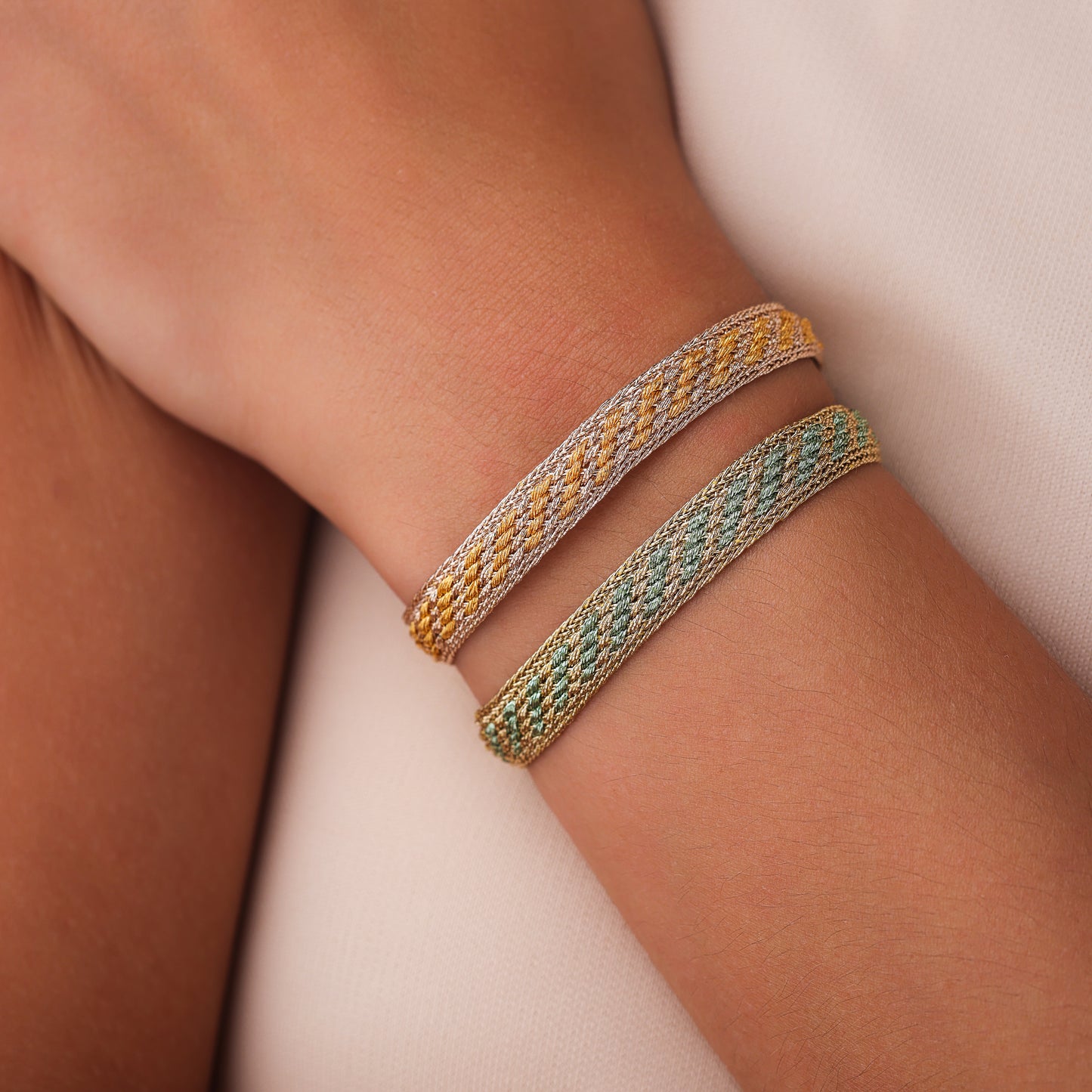 Izy n°2 Bracelet in Gold Basil