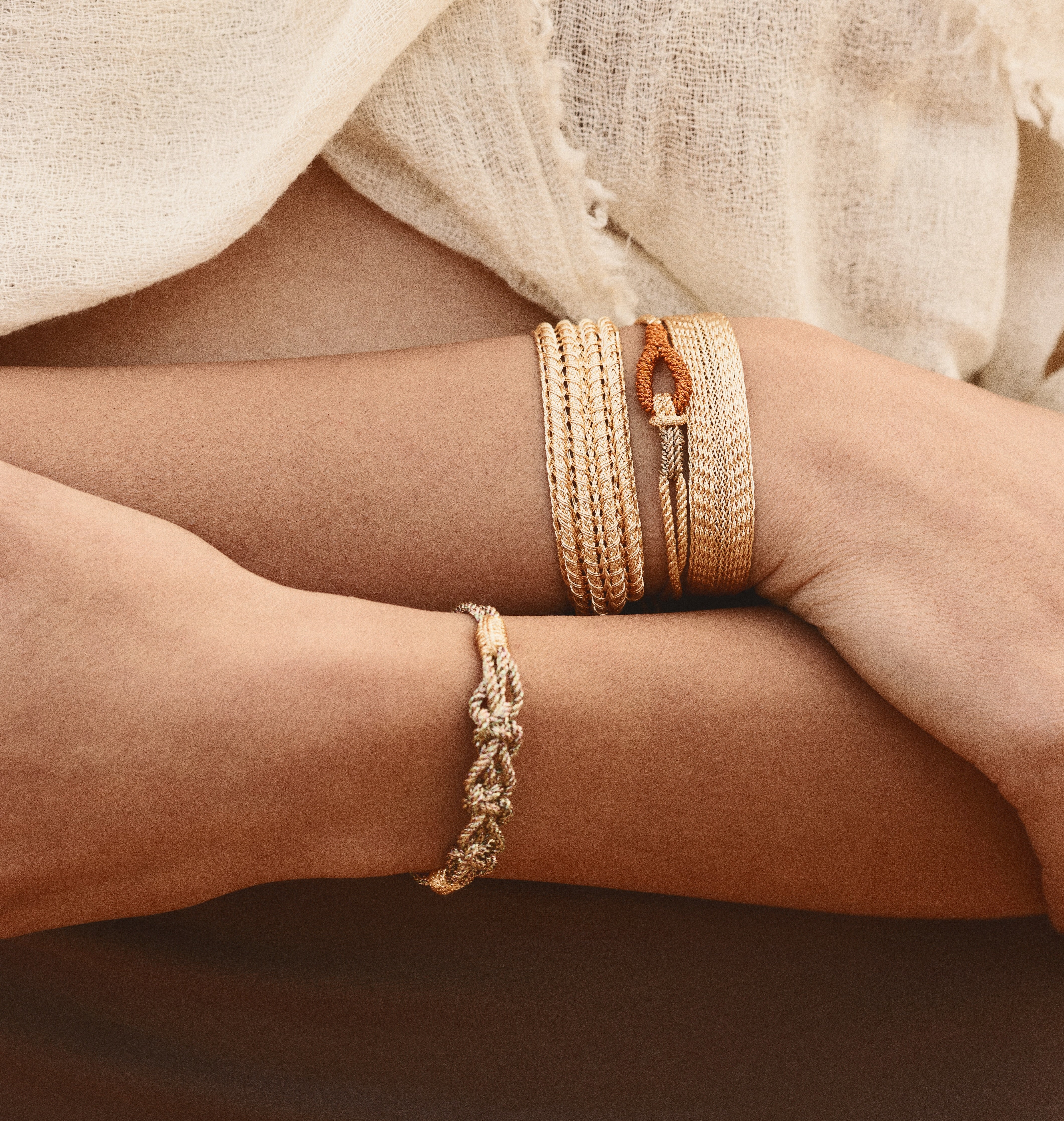 Amara n°1 Bracelet in Peach Mauve