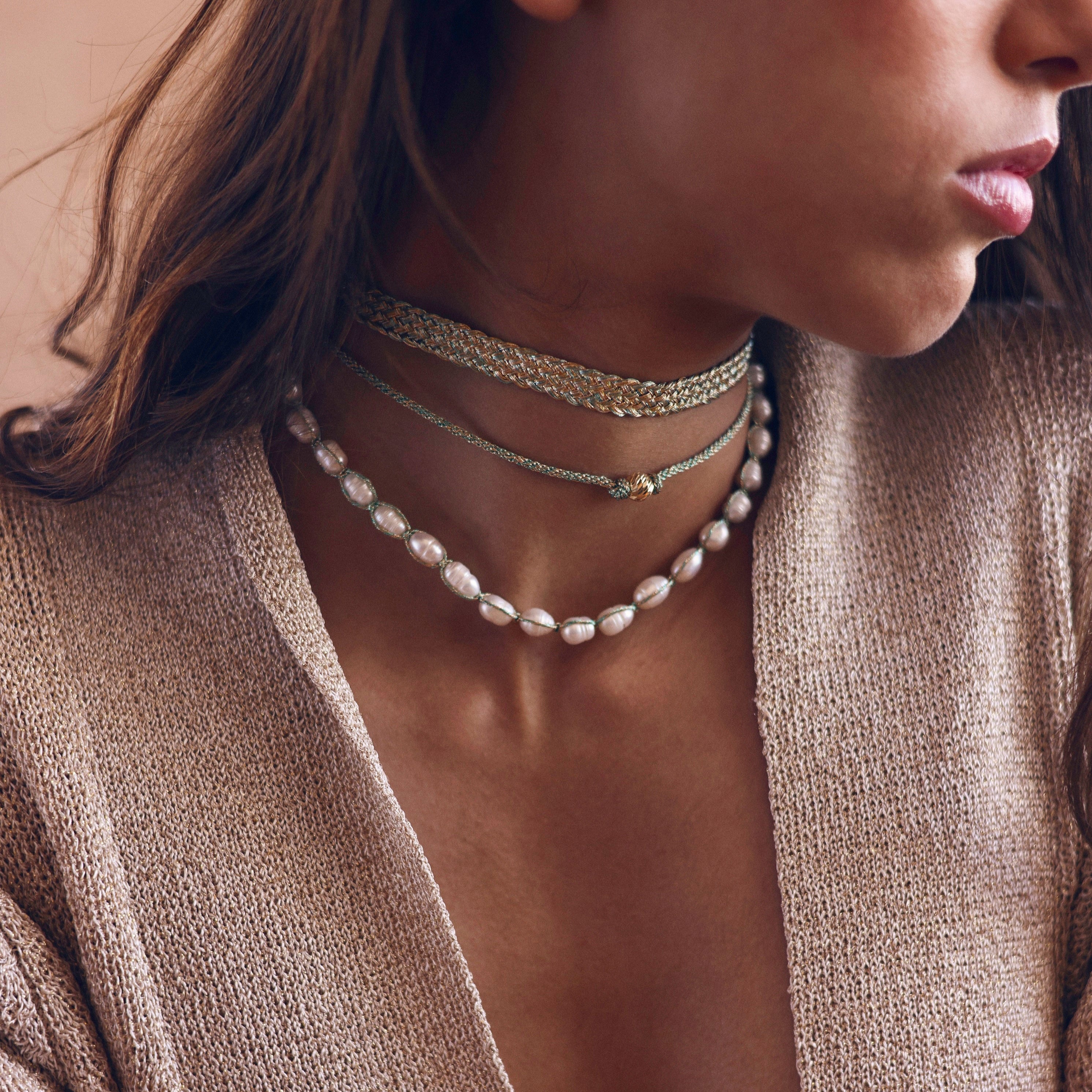 Anar Necklace in Peach Geranium