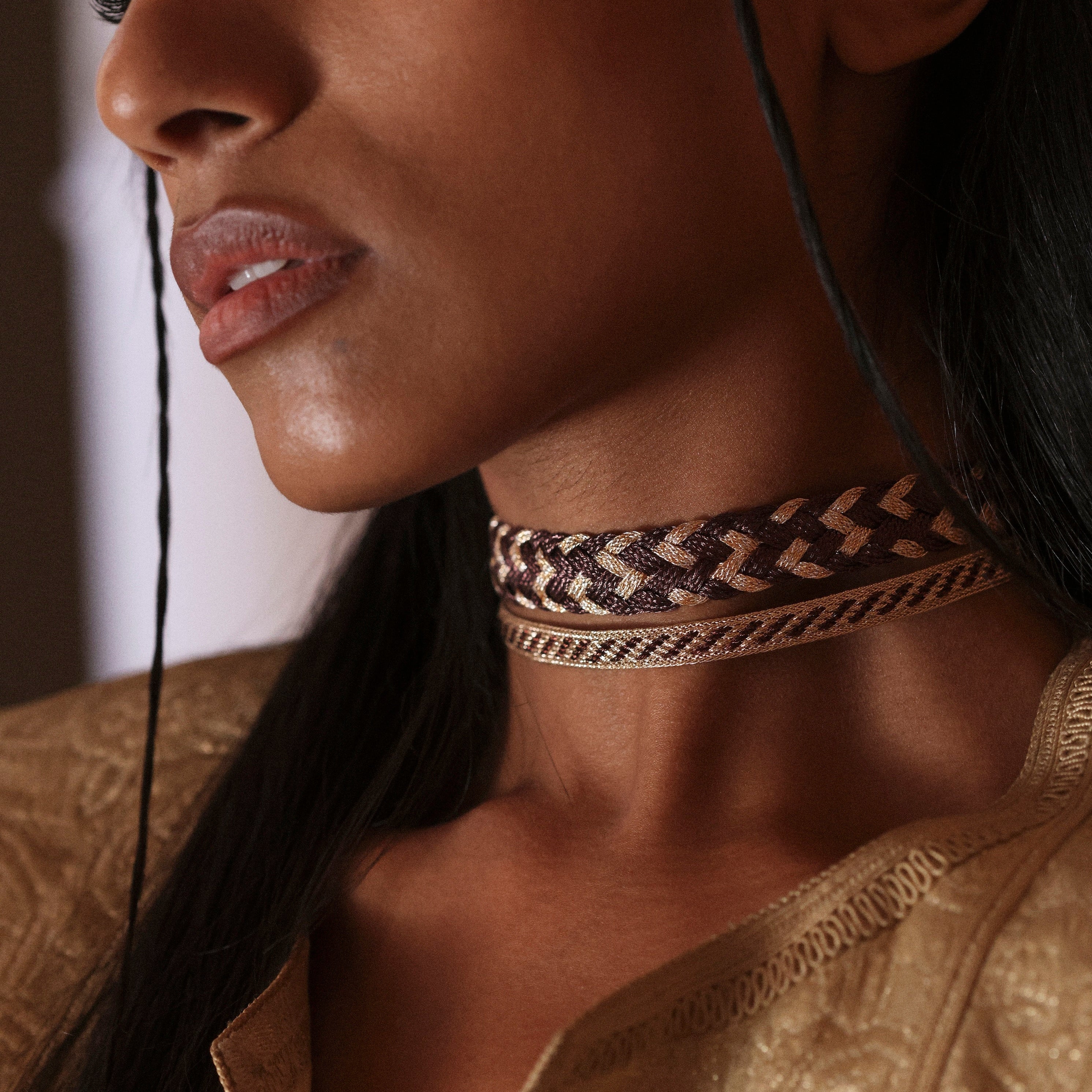 Lira nº2 Choker in Peach & Silver Espresso