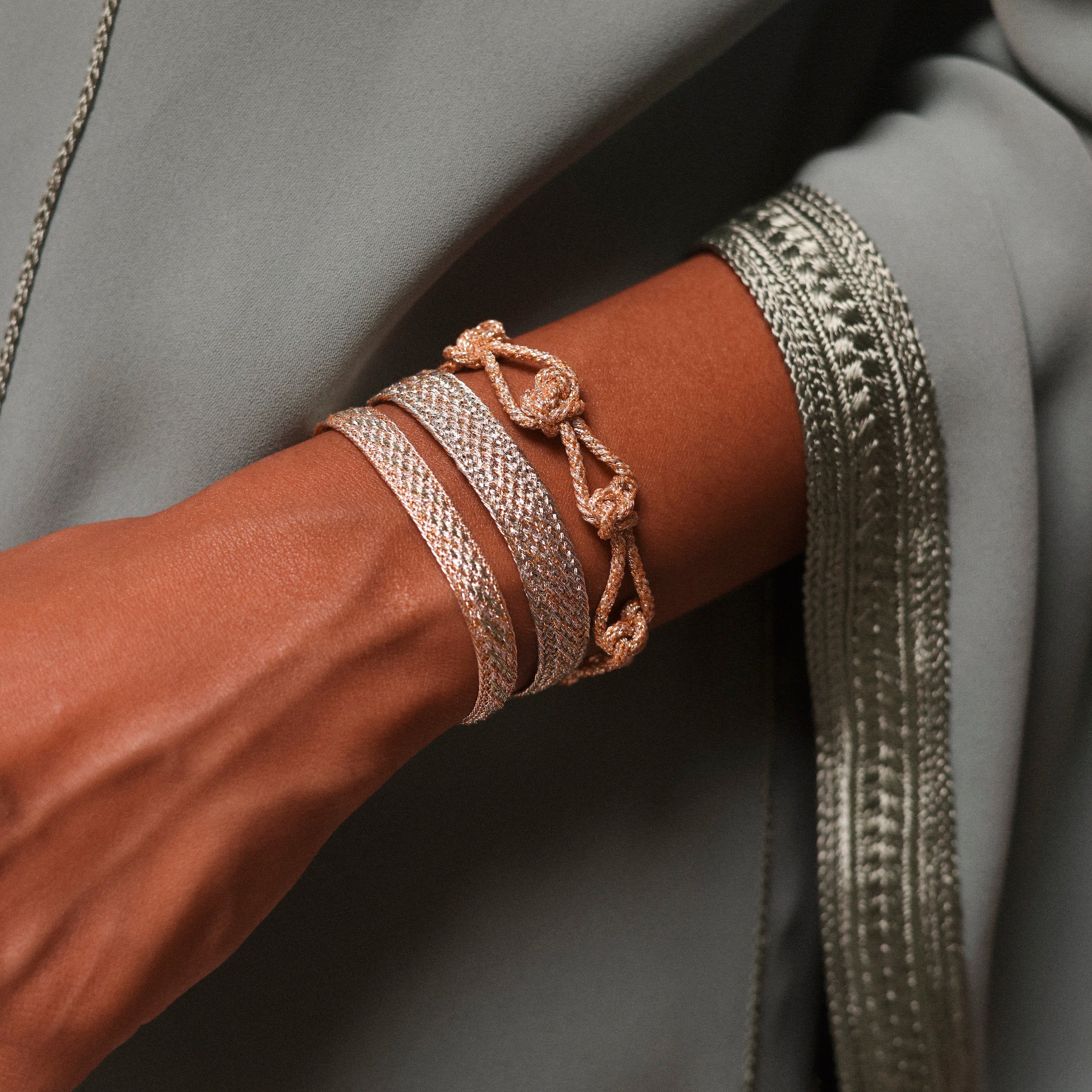 Izy nº1 Bracelet in Gold & Silver Almond