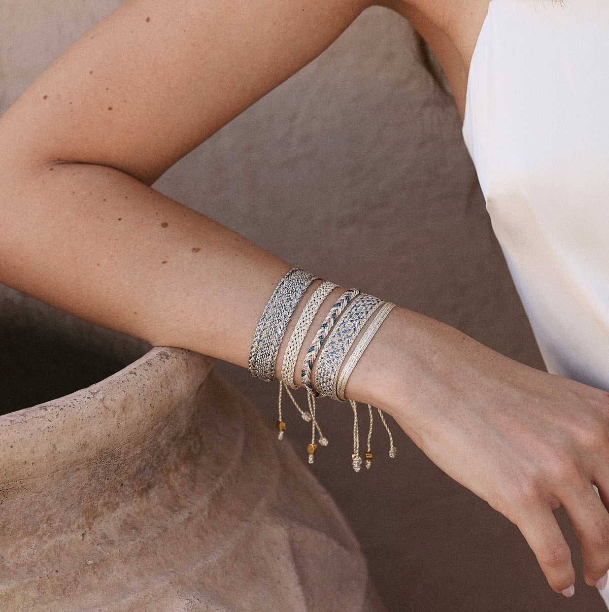Tarza nº2 Bracelet in Gold & Silver Dusty Coconut