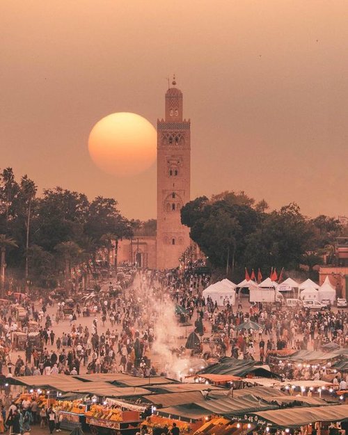 Marrakesh: The Dazzling City