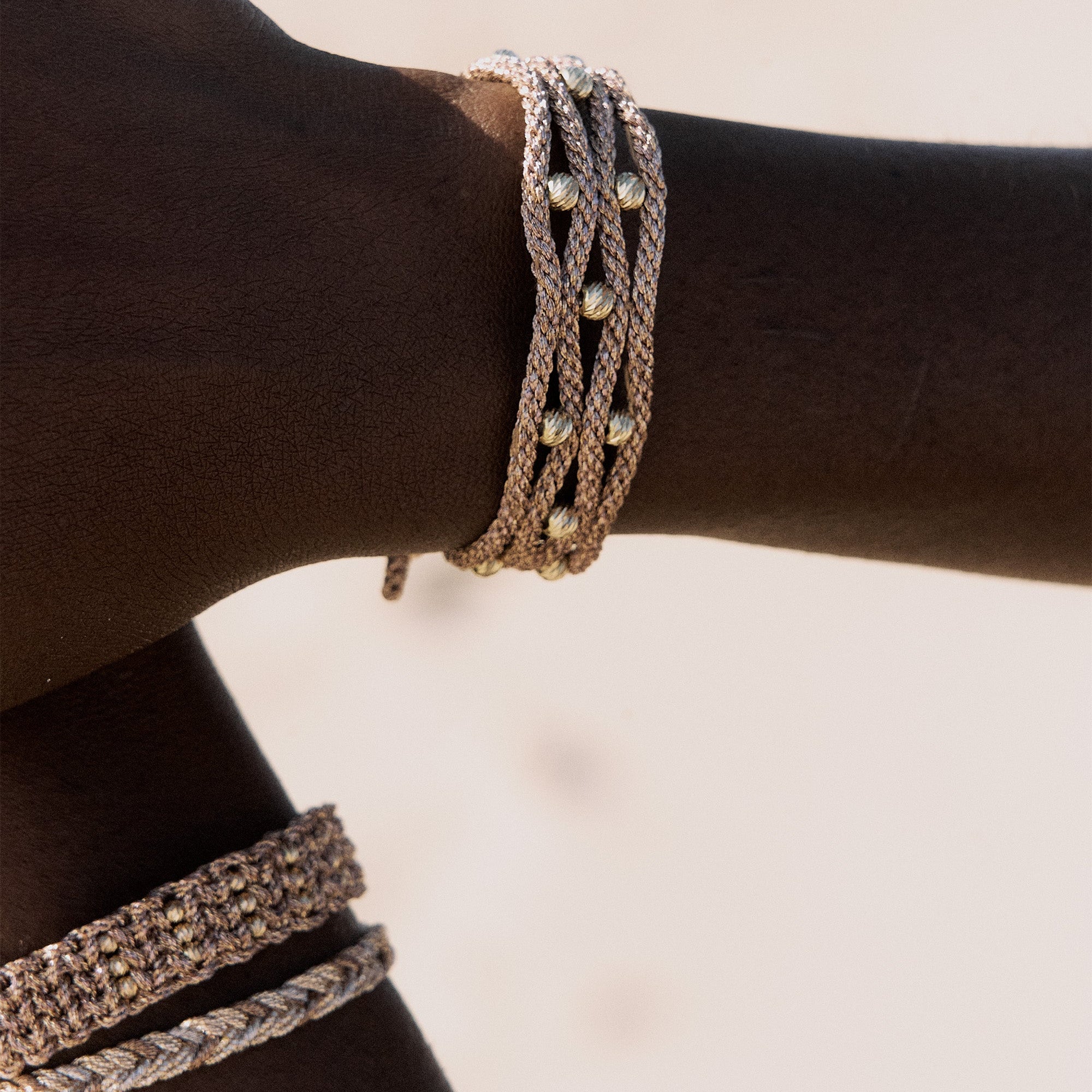 Nera nº1 Bracelet in Mocha Mousse w/18k Gold